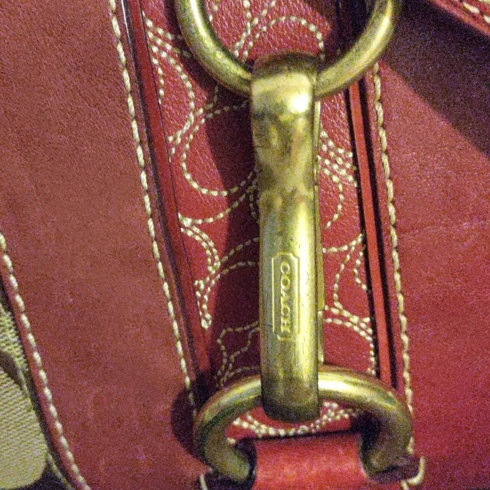 RARE Vintage Coach Y2K Hampton Signature C Hobo – Burgundy Leather Shoulder Bag